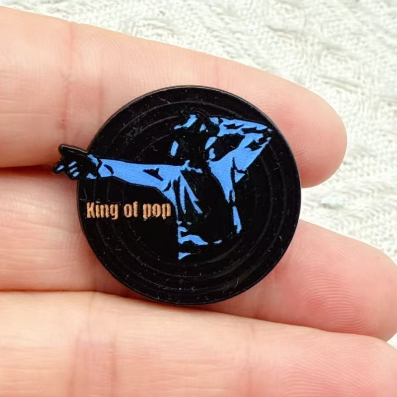 4 adet Klasik Rock Grubu Emaye - Vintage Brooch Pin incelemesi ve fiyatı